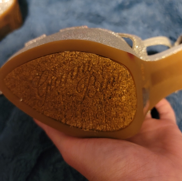 Gianni Bini 6.5 silver high heel - Picture 4 of 6